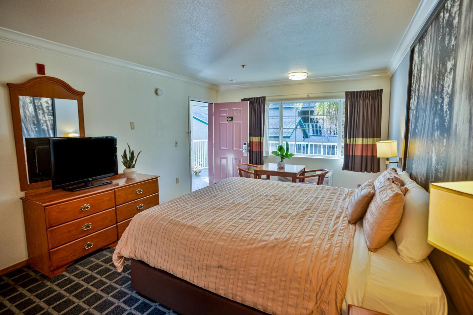Creekside Inn & Suites Willits Εξωτερικό φωτογραφία