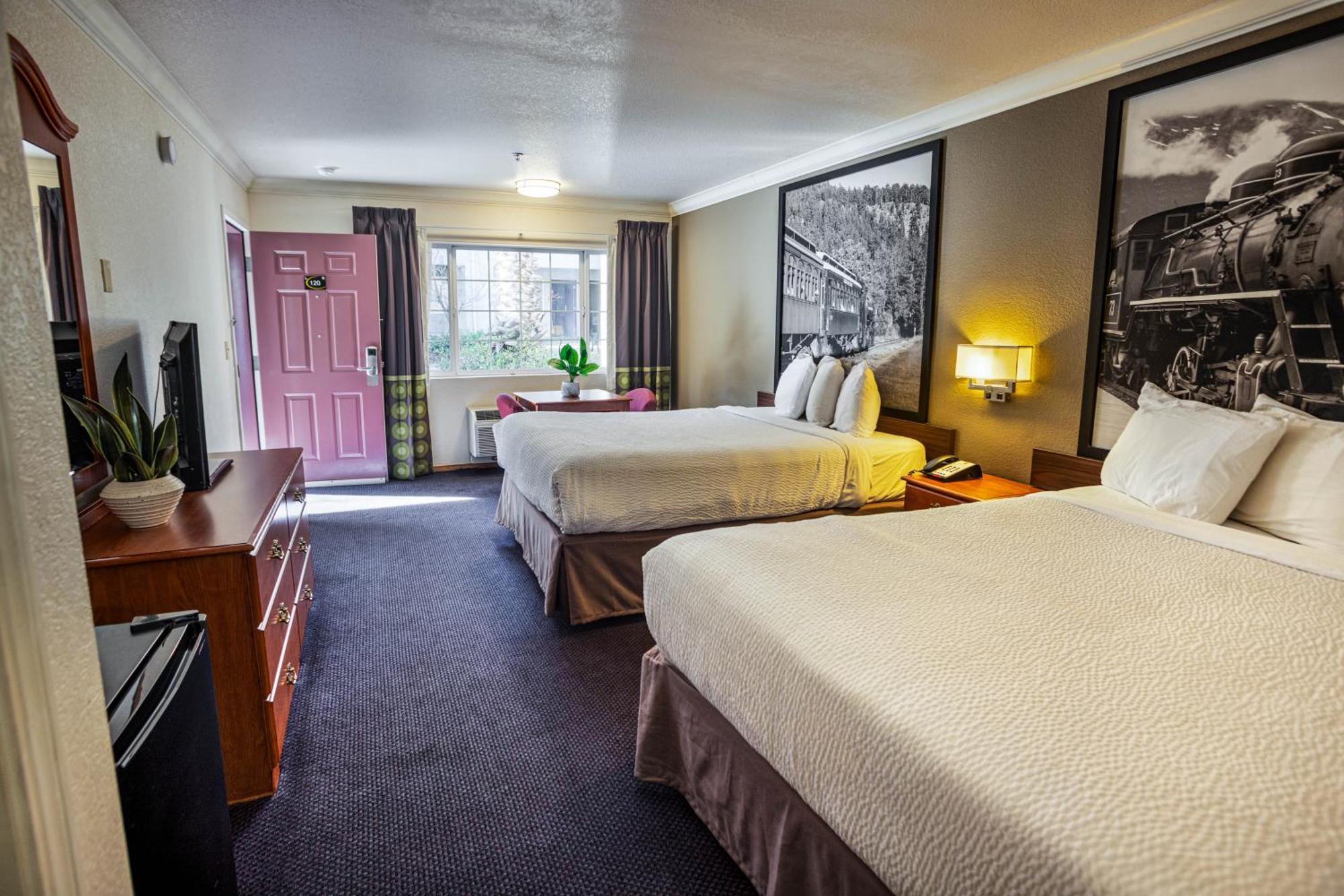 Creekside Inn & Suites Willits Εξωτερικό φωτογραφία