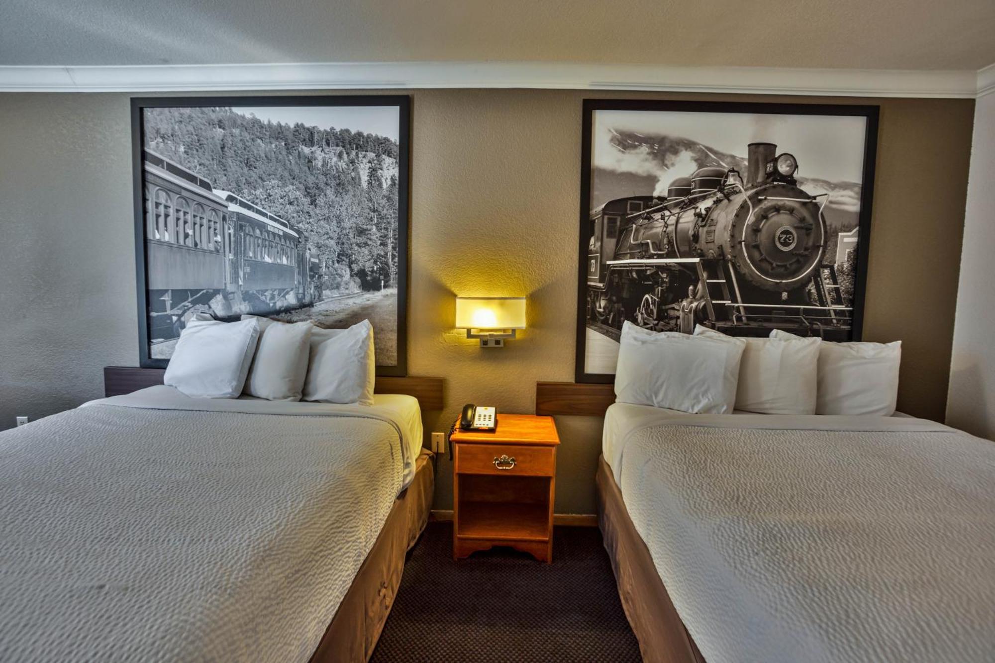 Creekside Inn & Suites Willits Εξωτερικό φωτογραφία