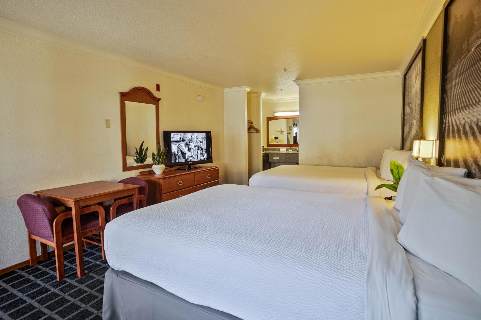 Creekside Inn & Suites Willits Εξωτερικό φωτογραφία