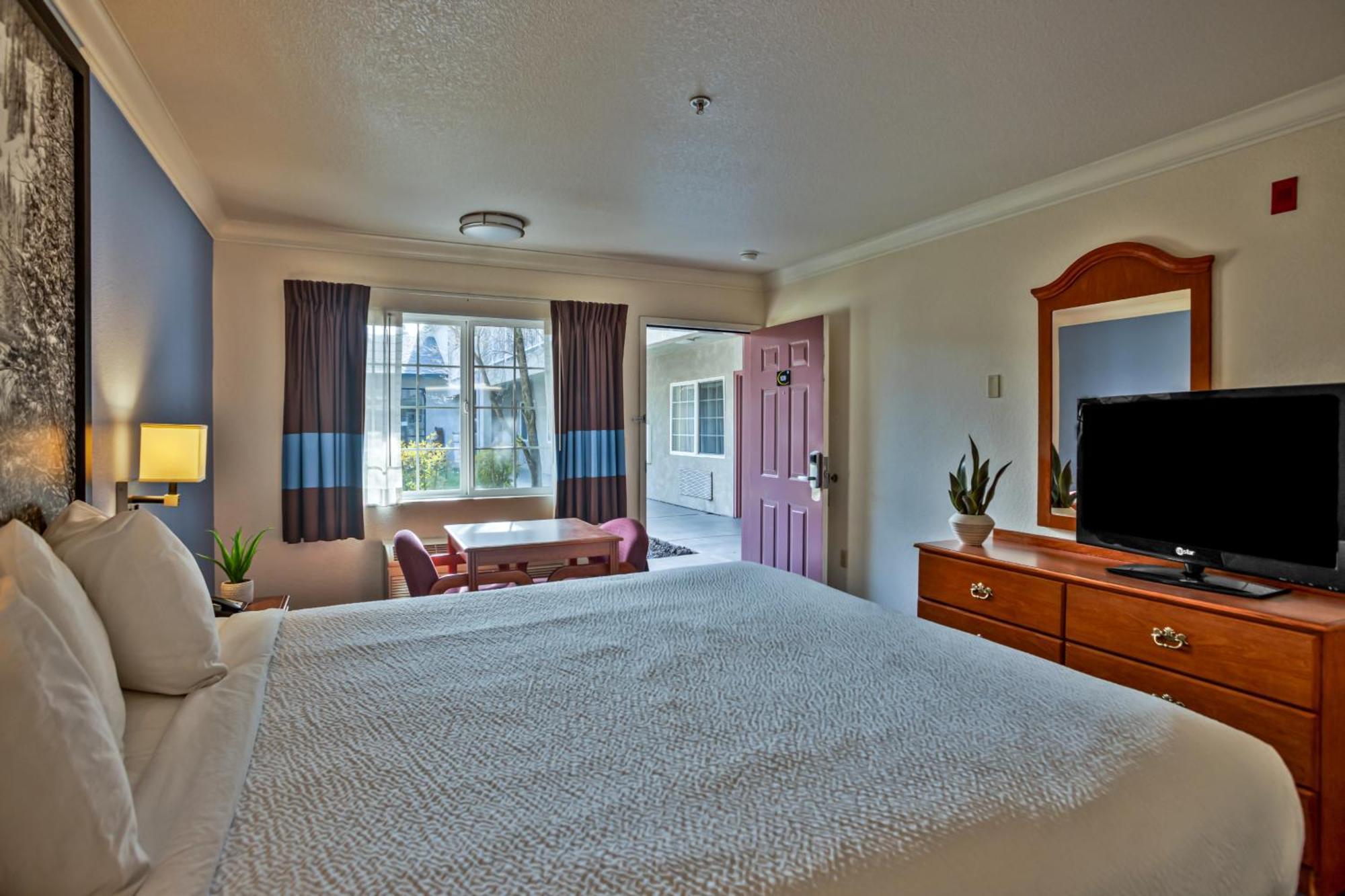 Creekside Inn & Suites Willits Εξωτερικό φωτογραφία
