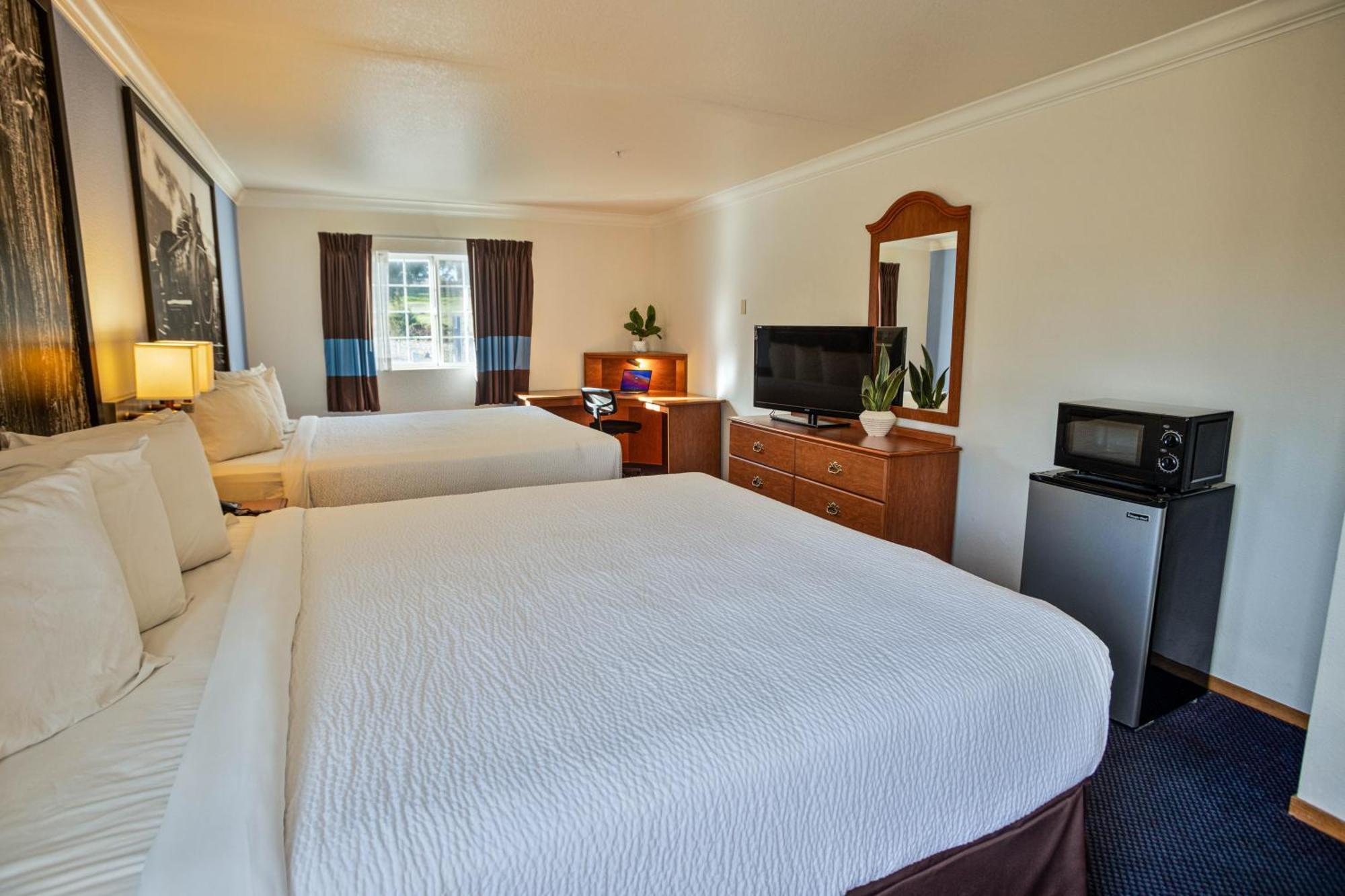 Creekside Inn & Suites Willits Εξωτερικό φωτογραφία